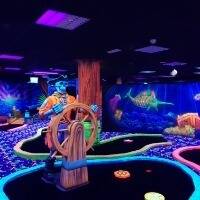 5c3db0c036f17-glowgolf3