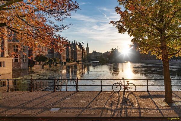 digi-khmer-hofvijver-herfst-fiets