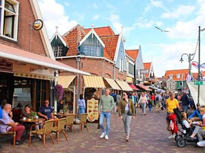 volendam-2 2